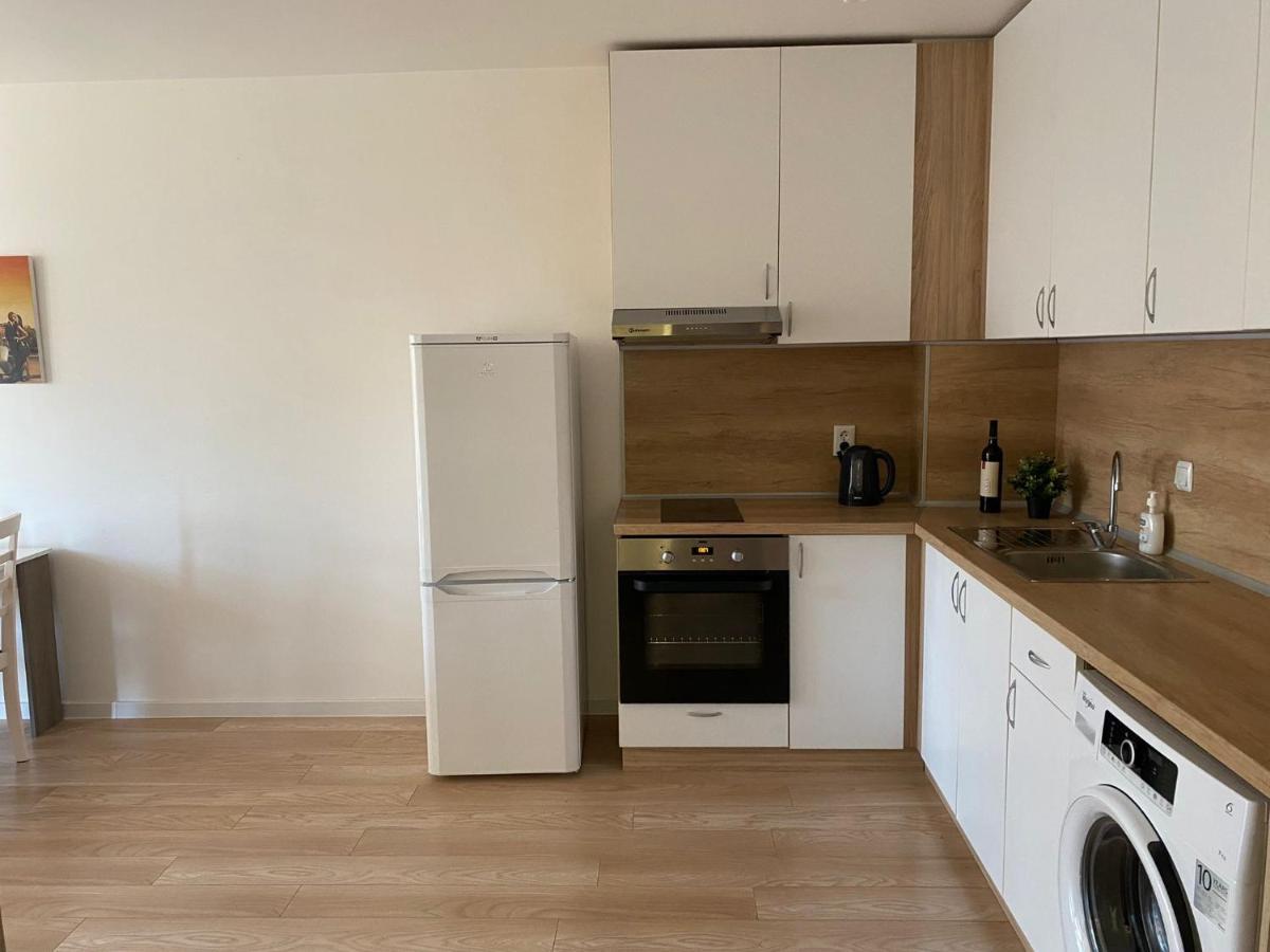 Brand New Apartment With Outdoor Swimming Pool Βάρνα Εξωτερικό φωτογραφία